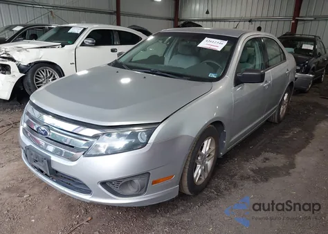 2012 Ford Fusion S из США, поврежденный, VIN 3FAHP0GA1CR347585